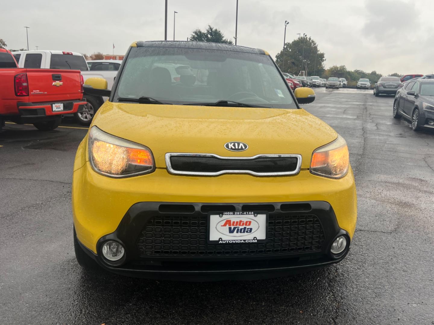 2014 YELLOW Kia Soul + (KNDJP3A5XE7) with an 2.0L L4 DOHC 16V engine, 6-Speed Automatic transmission, located at 420 I-35E, Lancaster, TX, 75146, (469) 297-4144, 32.593929, -96.823685 - Photo#8